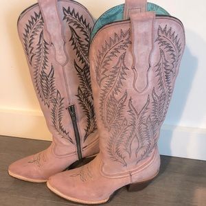 HARD TO FIND CORRAL PINK COWBOY BOOTS